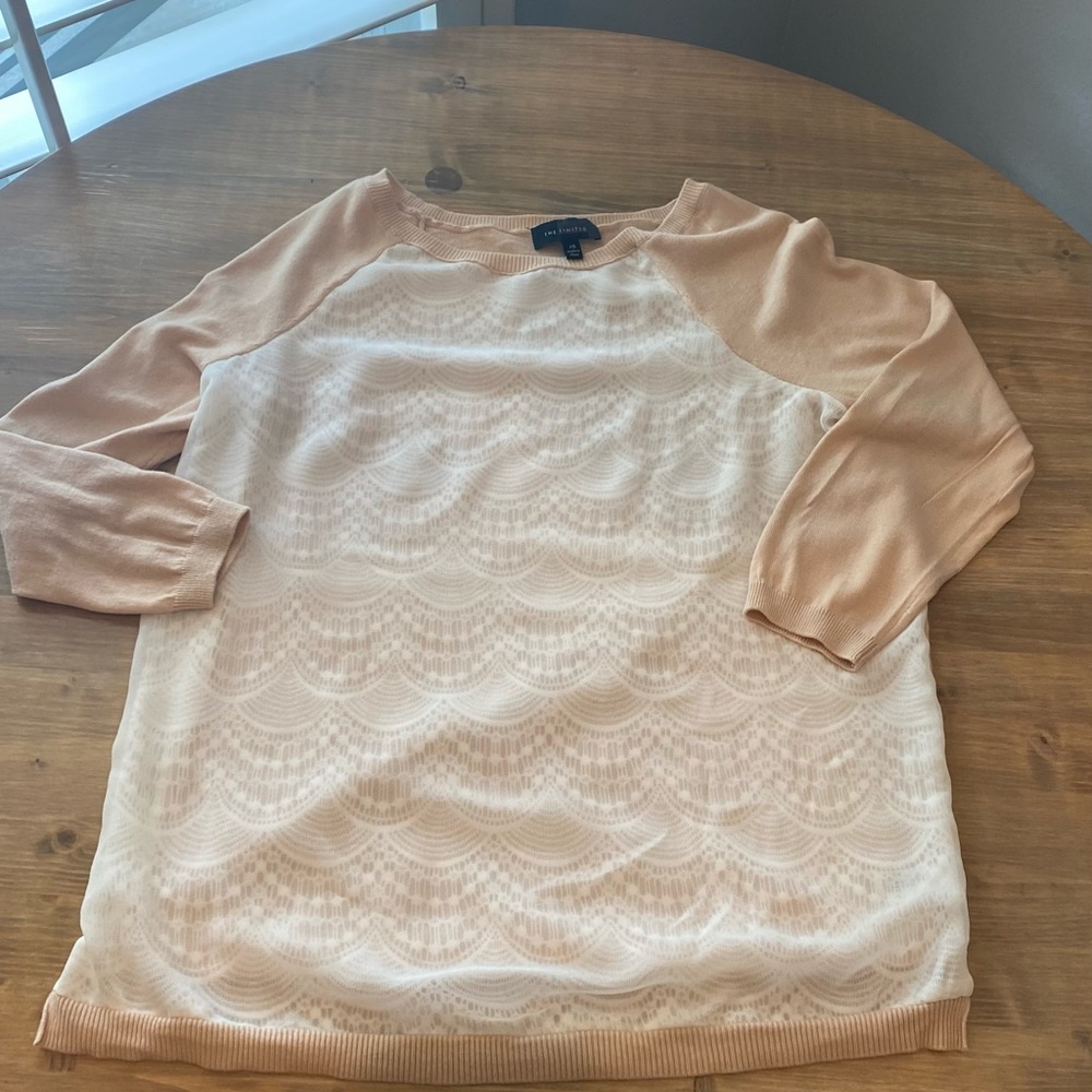 Blouse - Picture 2 of 6
